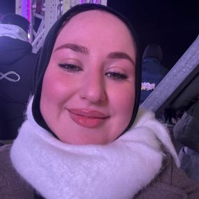 Assia, Babysitter in Galway