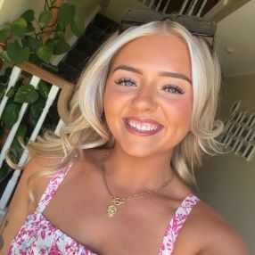 Aine, Babysitter in Wexford
