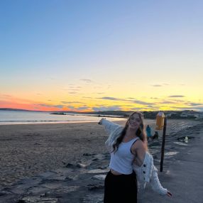 Holly, Babysitter in Wicklow