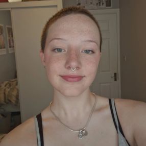 Áine, Babysitter in Wexford