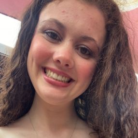 Caoimhe, Babysitter in Ballina