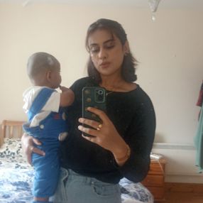 Shafaq, Family in Castlebar