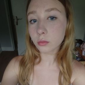 Viktoriya, Babysitter in Ballina