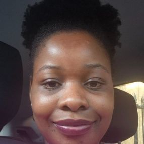 Tsitsi Lynn, Babysitter in Waterford