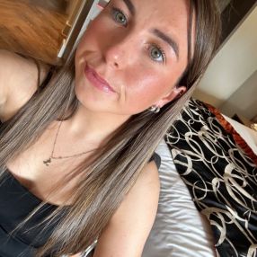 Laura, Babysitter in Cavan