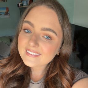 Leah, Babysitter in Dublin