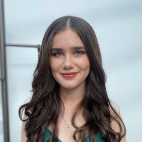 Erin, Babysitter in Galway