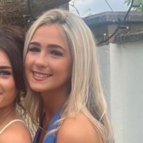 Cara, Babysitter in Newbridge