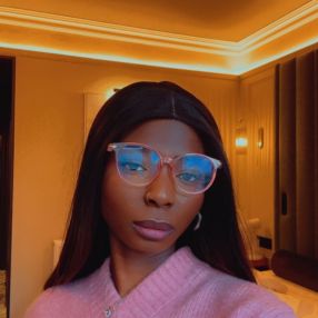 Yewande, Babysitter in Dublin 24