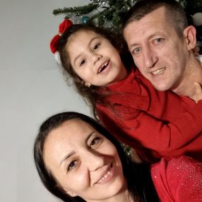 Alexandra, Family in Trim