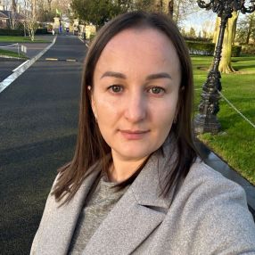 Ana, Babysitter in Navan