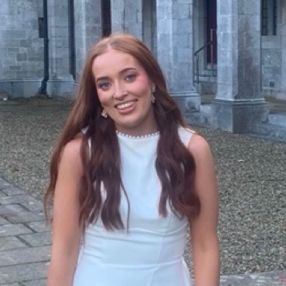 Caoimhe, Babysitter in Galway