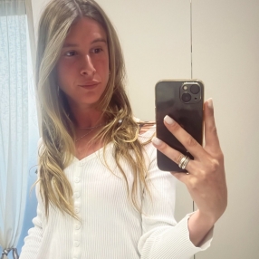 Lorena , Babysitter in Portici