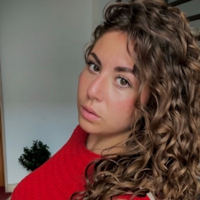 Lucia, Babysitter a Puglia