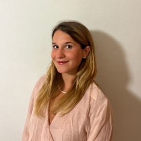 Lucia, Babysitter a Parma