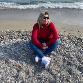 Nidia, Babysitter a Finale ligure