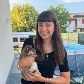 Gloria, Babysitter in Zevio
