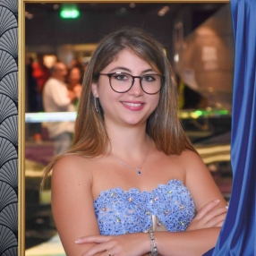 Emanuela, Babysitter a Catanzaro
