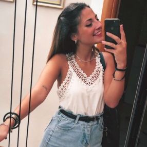 Alessandra, Babysitter a Vittoria