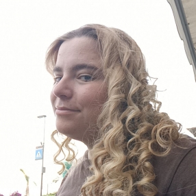 Ginevra, Babysitter a Albissola Marina