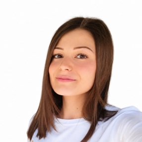 Laura, Babysitter a Gassino torinese