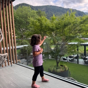 Anna, Famiglia a Caserta