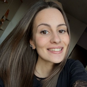 Alisea, Babysitter a Castelbellino