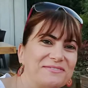 Silvana , Babysitter a Alpignano