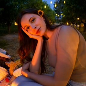 Sara, Babysitter a Mariano Comense