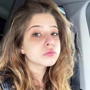 Sara, Babysitter a Casciago