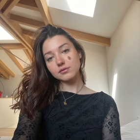 Livielle, Babysitter in Levico Terme