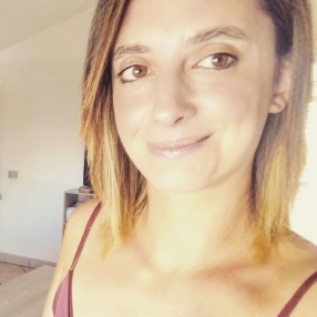 Silvia, Babysitter in Lugo