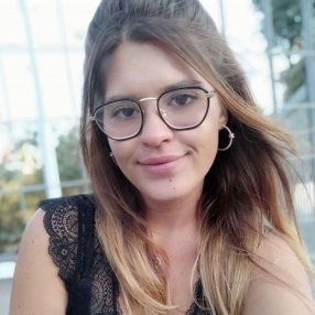 Ilaria , Babysitter a Brebbia