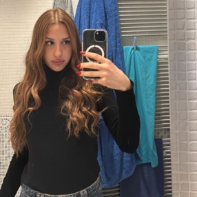 Valentina, Babysitter a Misano Adriatico
