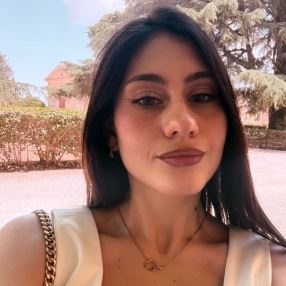 Chiara, Babysitter a Canosa di Puglia