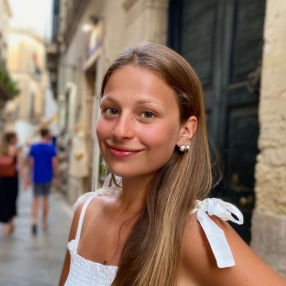 Bianca, Babysitter in Rimini