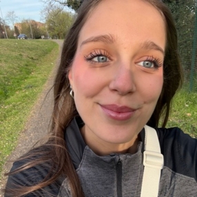 Matilde, Babysitter a Pessano Con Bornago