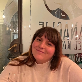 Isabella, Babysitter in Carrara