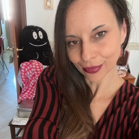 Veronica, Babysitter a Napoli