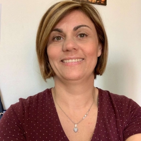 Elisa, Babysitter a Trecastagni