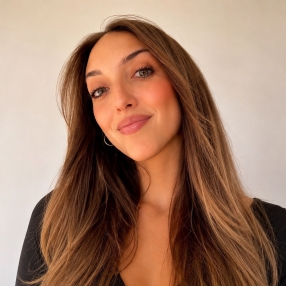 Alessia, Babysitter a Trecate