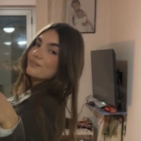 Giulia, Babysitter a Grado