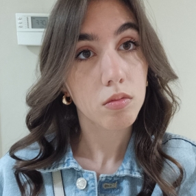 Alessia, Babysitter a Rutigliano