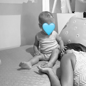 Emma, Babysitter a Santo Stefano di Magra
