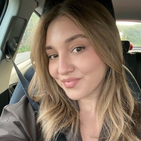 Denisa, Babysitter a Montappone