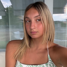 Ludmilla, Babysitter in Canale