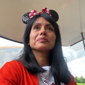 Karen , Babysitter a Vigevano