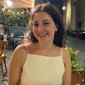 Alessia, Babysitter a Morbegno