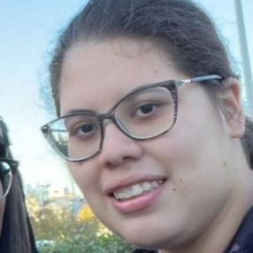Alison, Babysitter a Genova