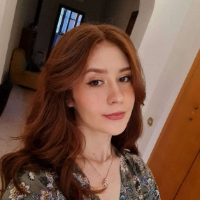 Alexandra Stefania, Babysitter a L'Aquila